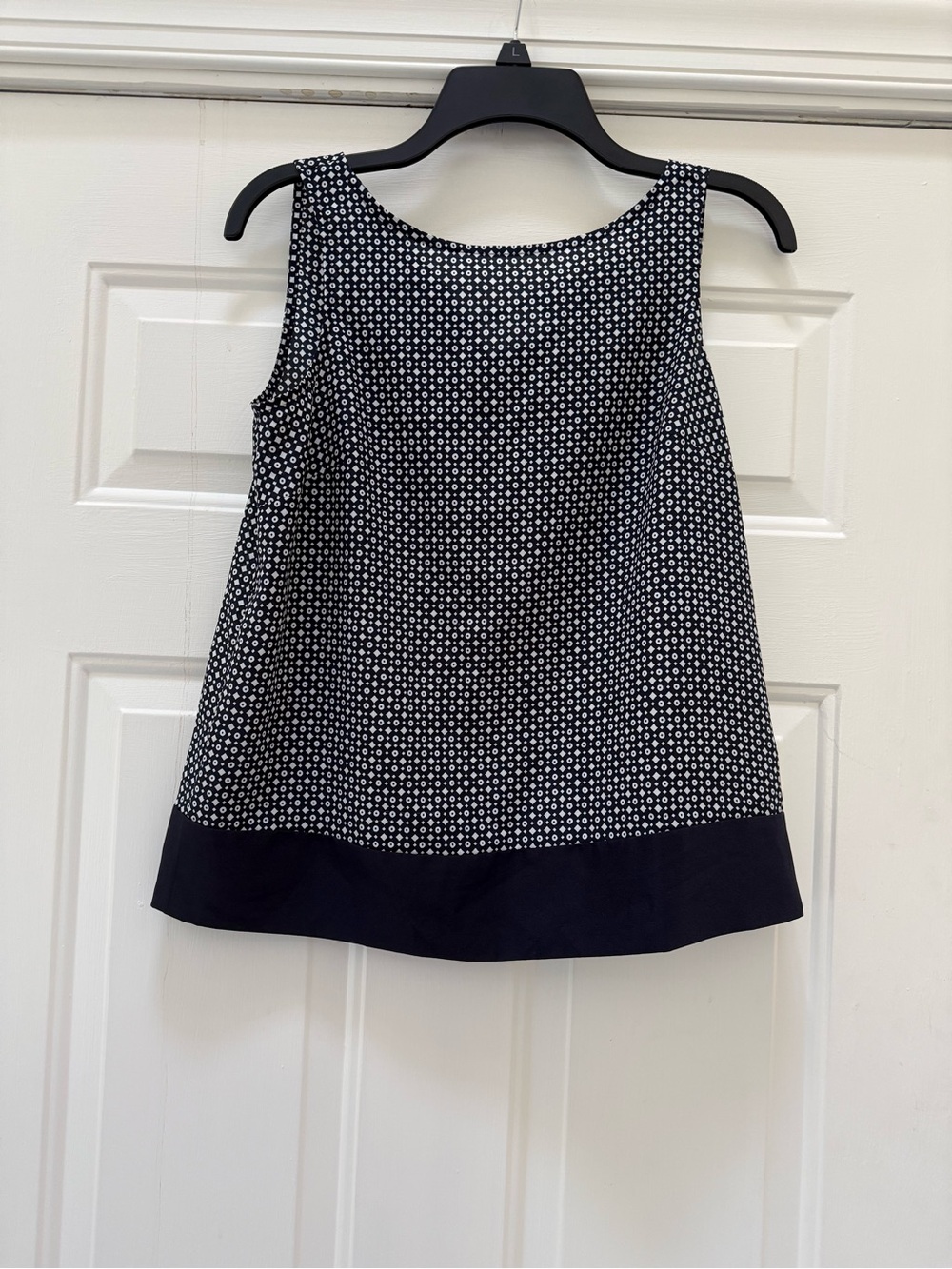 LOFT Black and White Geometric Sleeveless Top